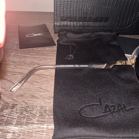 Cazal 9085 Crystal/Gold/Blue Gradient Aviator - Picture 5 of 8